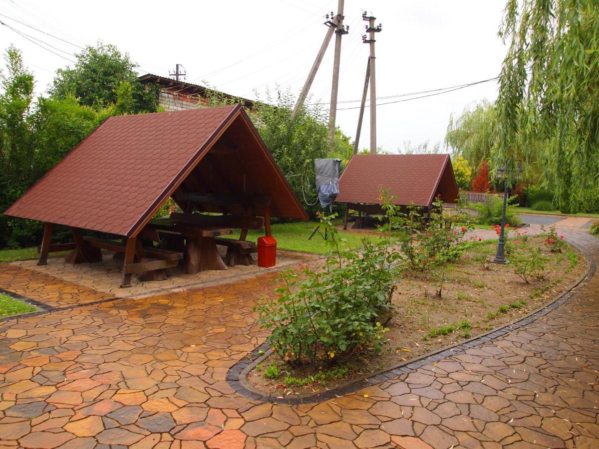 Tulipan Hotel Aquapark Vyshkove Exterior photo
